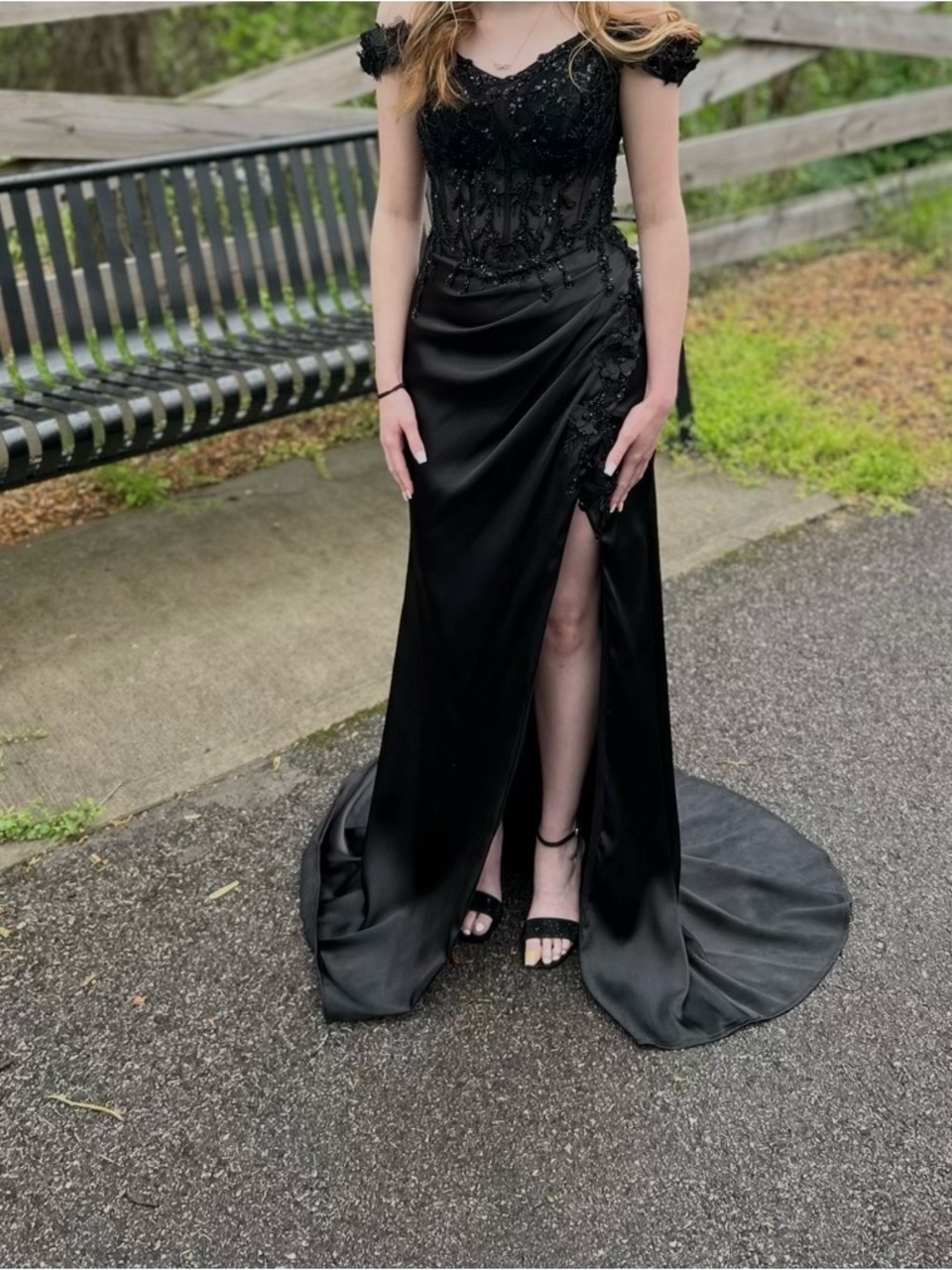 Elegant Black Beaded Off-Shoulder Prom dress